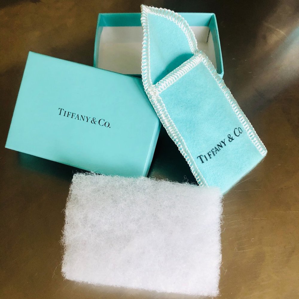 TIffany & Co. Box & Dustbag - Picture 3 of 4